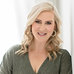 Meg Severino, Leadership Director The Junior League of Tampa. Headshot by Brittany Elise Anderson Photography